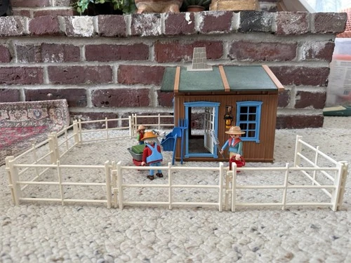 Playmobil 7146 Vintage Steck Built. Western Cabin  House Fence Figures Extras