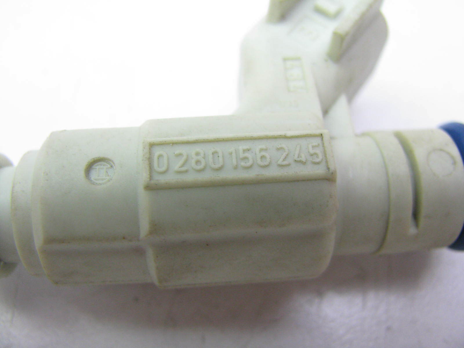 NEW OUT OF BOX FORD 0280156245 Fuel Injector 2000 Explorer