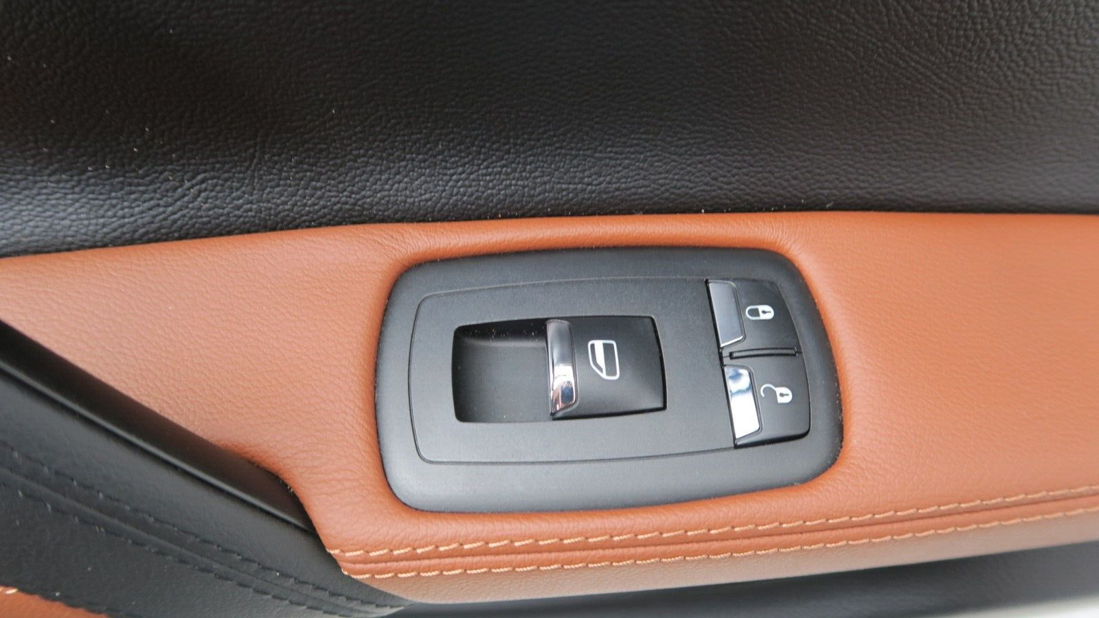 2014-2019 Maserati Ghibli OEM Right Rear Interior Door Panel Assembly