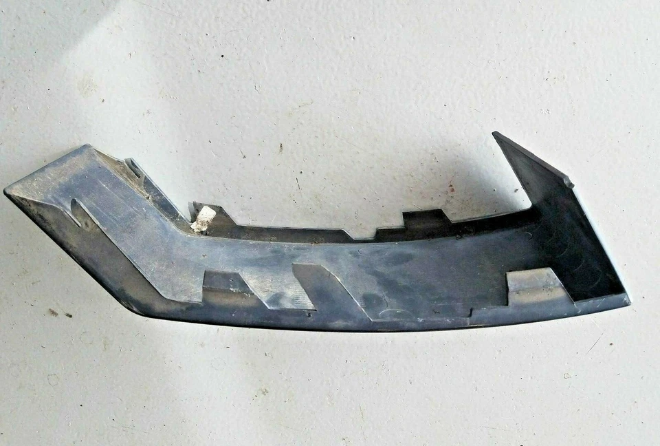 Moldura de enchimento de para-choque traseiro esquerdo fabricante de equipamento original 8620819 para 2003-2006 Volvo XC90 - Imagem 3 de 4