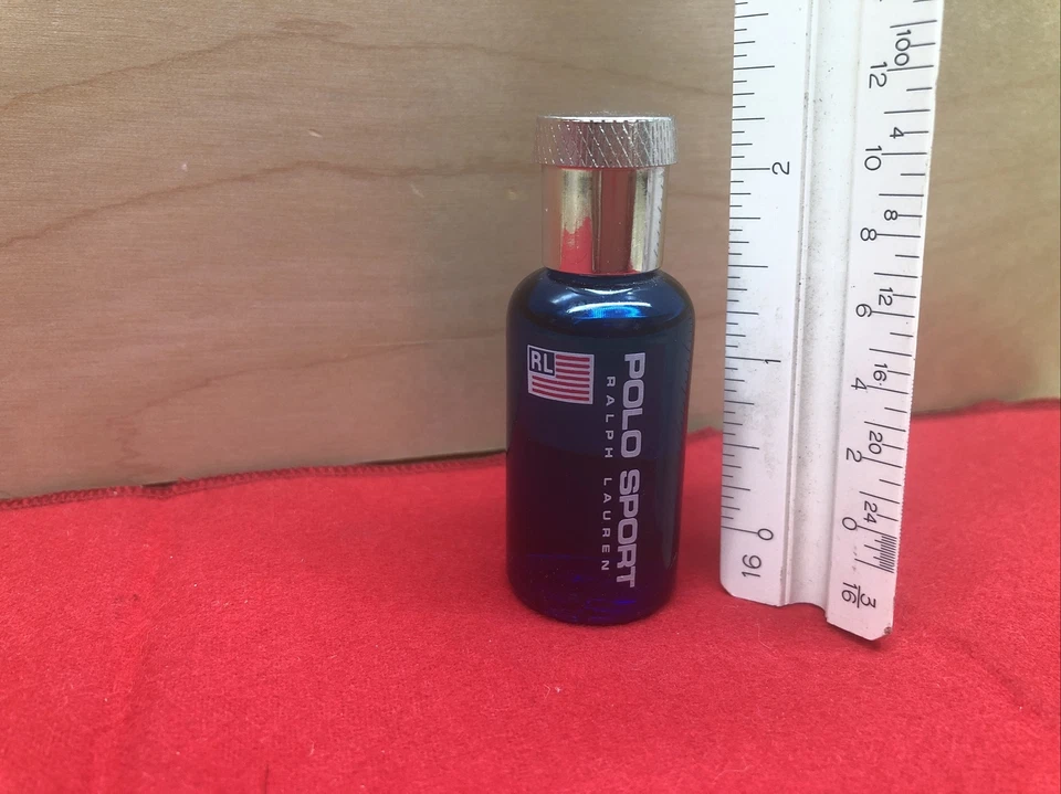 Polo Sport Vintage Por Ralph Lauren Hombres 3/8 fl. oz / 11 ml Edt Splash Miniatura Foto 2 de 2