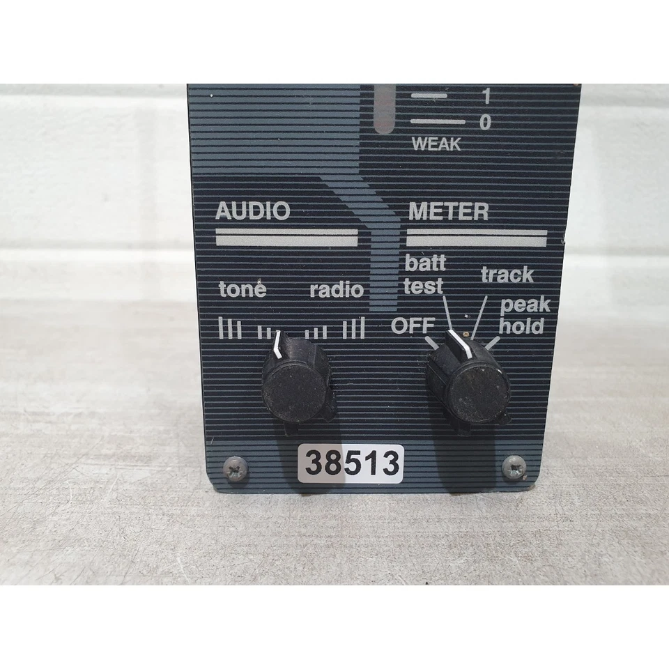 4690 Radio Strength Monitor Black & Grey LED Indicator Handheld Battery Operated - Image 4 of 4