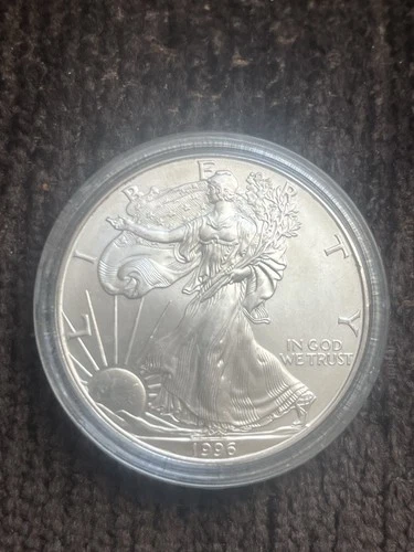 1996 U.S. Mint American Eagle $1 1 oz Silver Coin Business Strike Uncertified