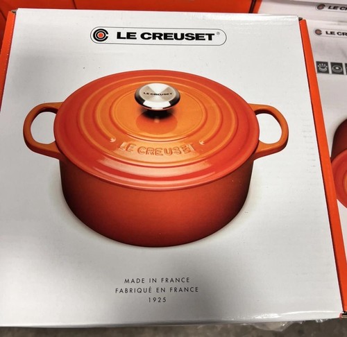 Le Creuset Enameled Cast Iron Signature Round Dutch Oven, 5.5 qt. Flame