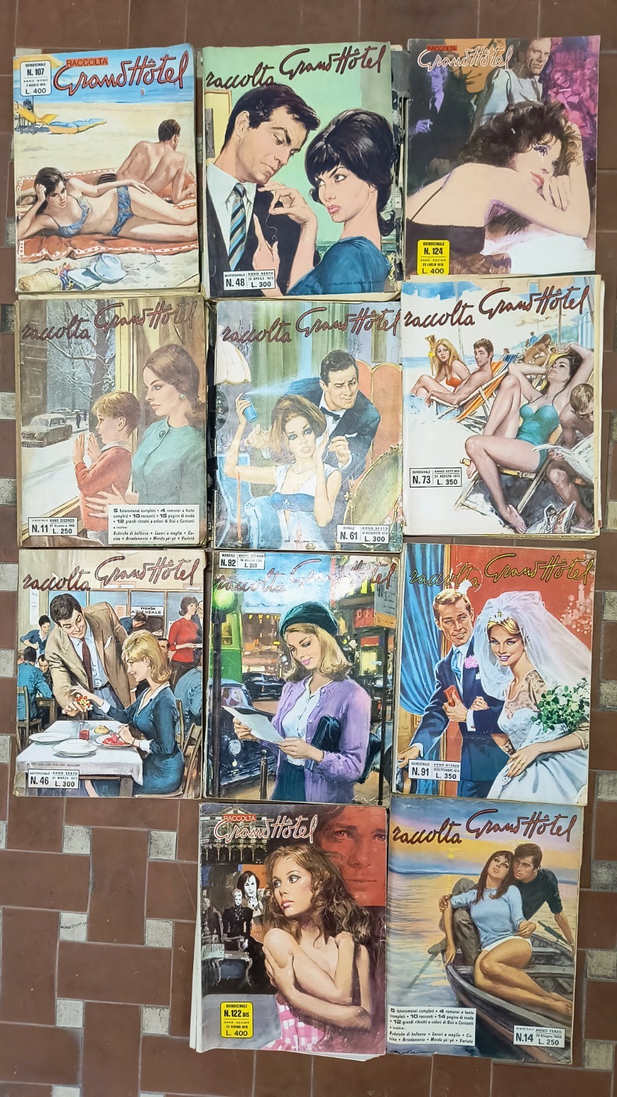 Lotto riviste d'epoca Grand Hotel Fotoromanzo anni 1968 -  1976 53 volumi
