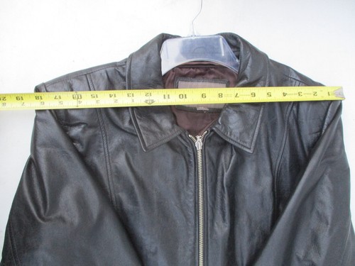 Leather Coat, Wilsons Leather XL Mens, Black Leather w/ Burgundy Color Liner - Picture 6 of 7