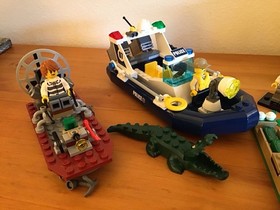 Lego City 60069 Swamp Police Station COMPLETE with Instructions