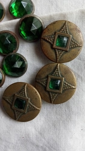Vintage Buttons With Green Faceted Glass - Picture 2 of 4