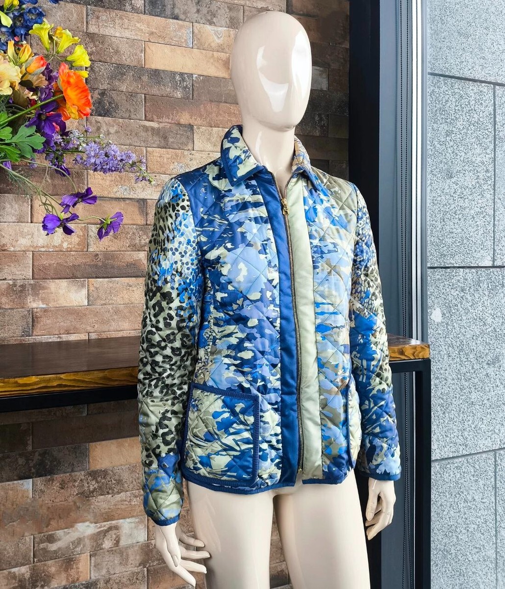 Salvatore Ferragamo Authentic Vintage Silk Animal Print Jacket New Salvatore Ferragamo Authentic Vintage Silk Animal Print Jacket New