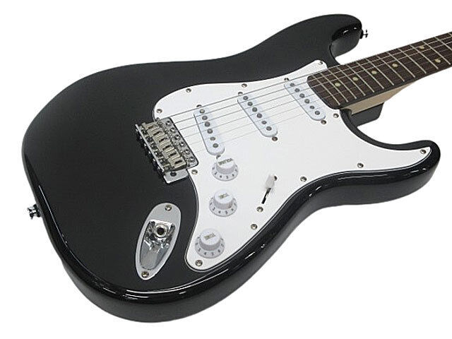 GrassRoots G-SE-50R Black Strat Electric Guitar, 3.49kg GrassRoots G-SE-50R Black Strat Electric Guitar, 3.49kg