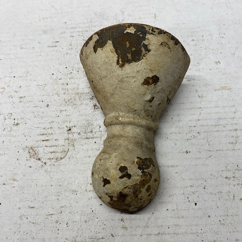 Antique Bath Tub Foot   Round Base   YF-38