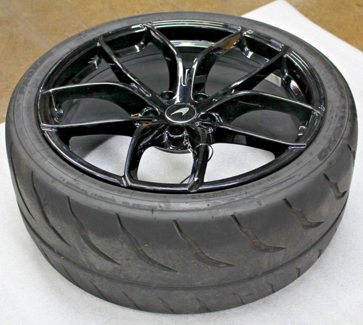 McLaren 720S, Front Wheel, Paint Flaws, Used