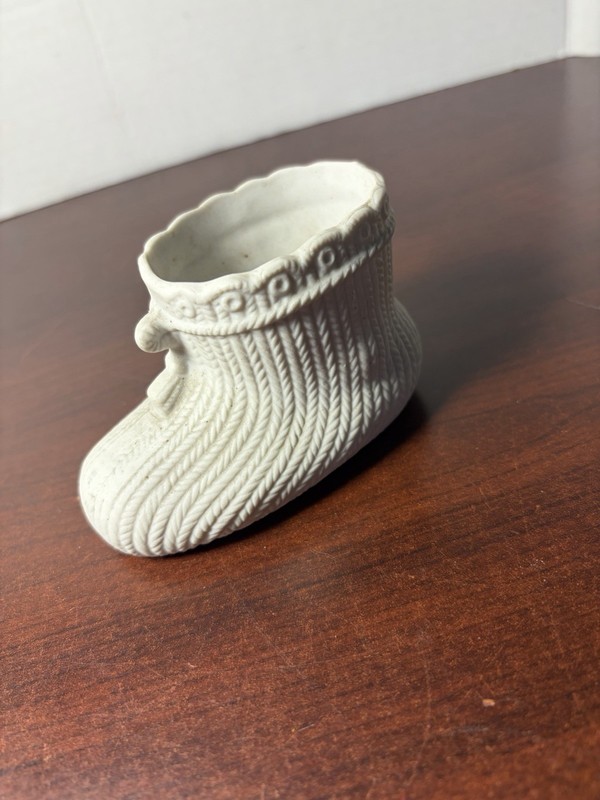 1940s Made In Occupied Japan Porcelain Or Ceramic Boot