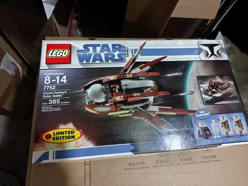 LEGO Star Wars: Count Dooku's Solar Sailer (7752)New&SEALED&FREE SHIPPING !!!
