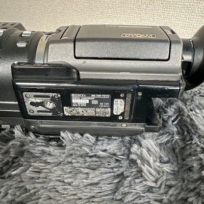 SONY DSR-PD170 DVCAM 3CCD Professional Camcorder 12x Zoom XLR Mic
