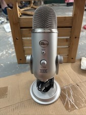 Blue Yeti USB Microphone Silver THX Certified Condenser Mic Recording Streaming