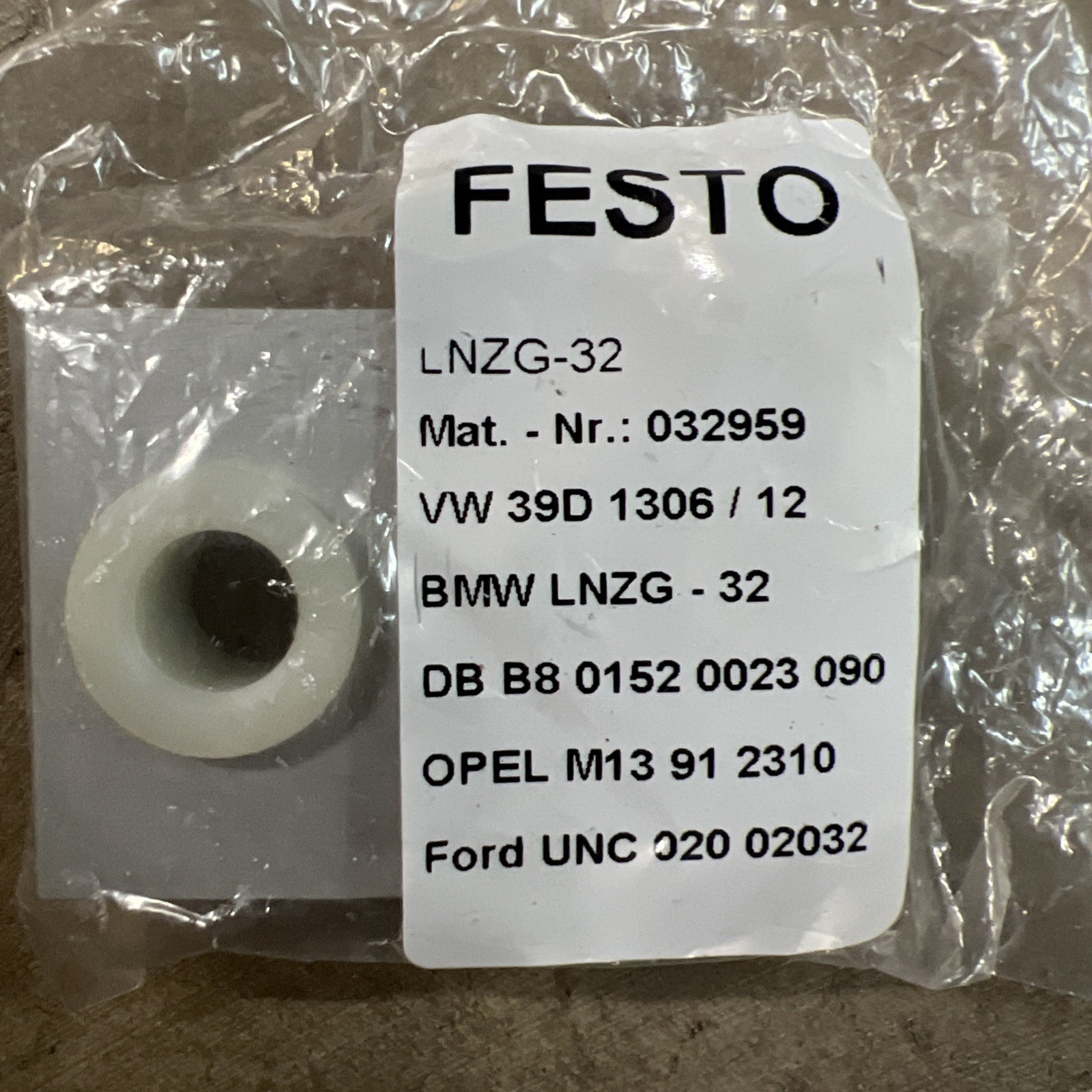 Festo LNZG-32 Trunnion Support 32mm Cylinder Mount 32959 — Unused / Surplus
