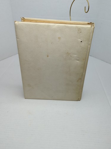 Holy Bible 1966 J.G. Ferguson Publishing Vintage White Padded Covers Catholic - Picture 3 of 7