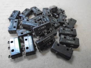 24 EA USED SPDT HONEYWELL MICRO LIMIT SWITCH W/ VARIOUS APPLICATIONS P/N: 11SM3