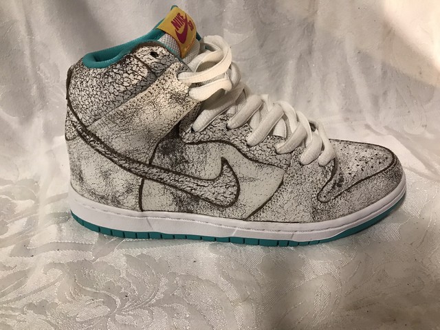 nike sb dunk flamingo
