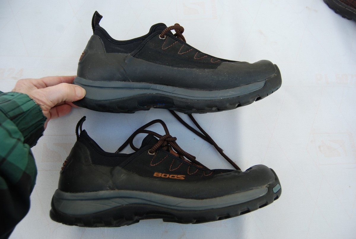 Black Textile & Rubber BOGS Laced Pull On Sneaker Like Ankle  display picture 2