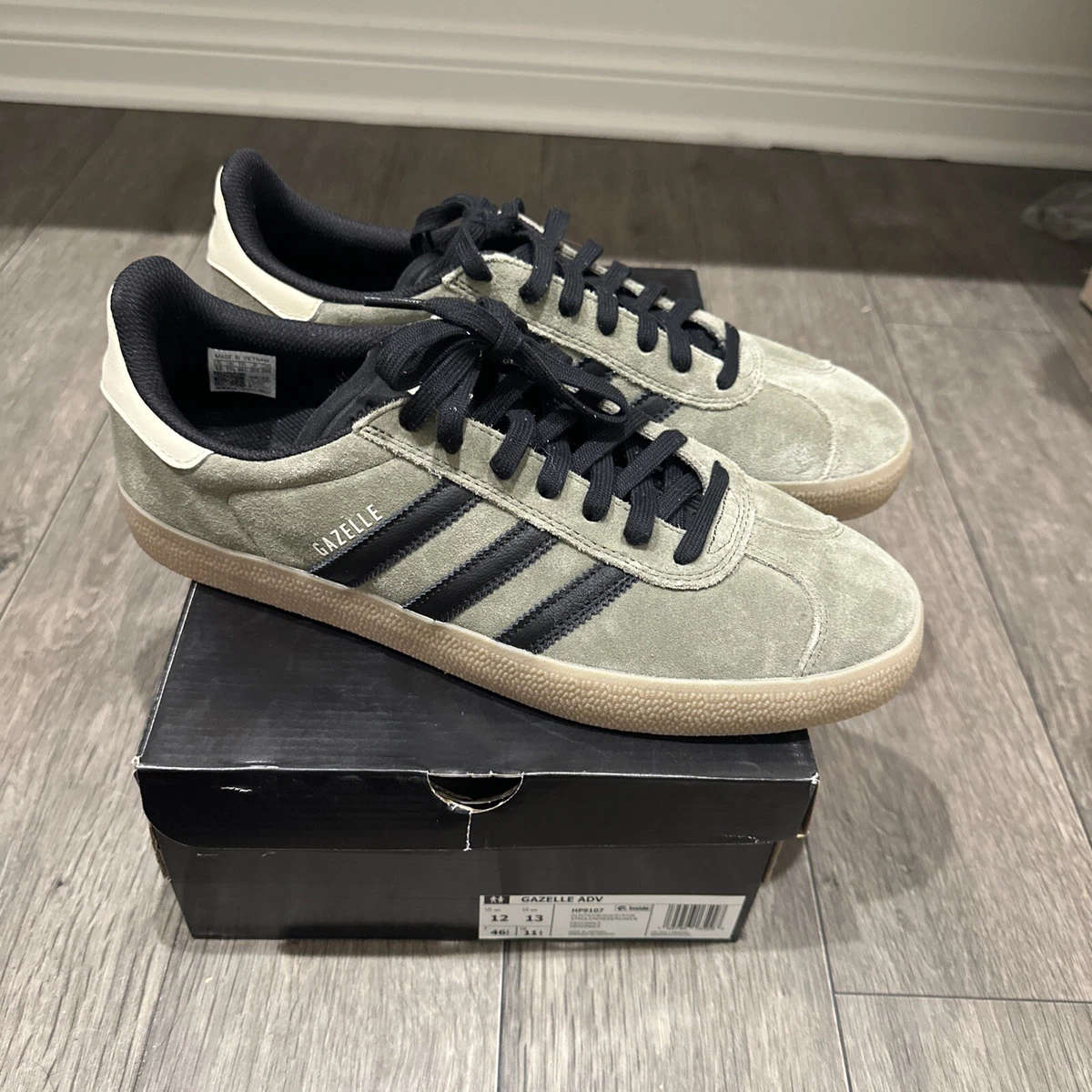 Adidas gazelle hotsell olive gum