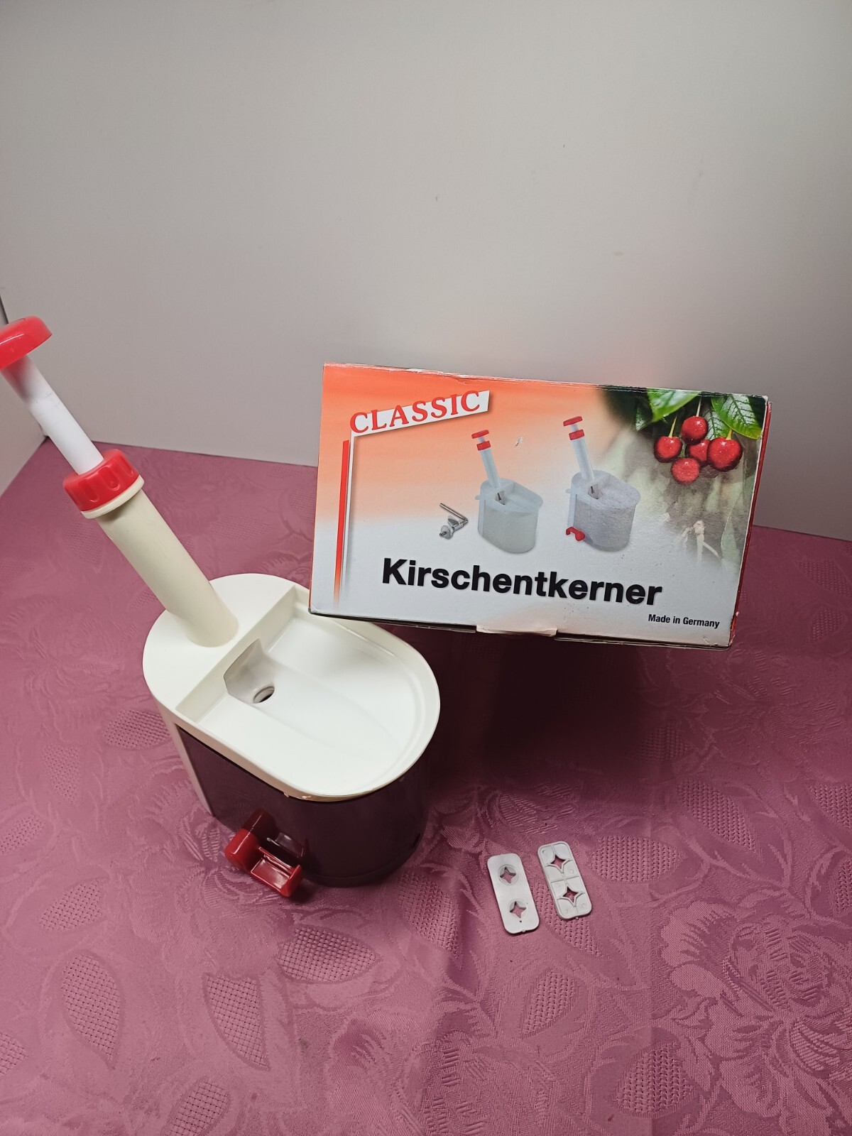 ORIGINAL DDR 1 X Kirschentkerner