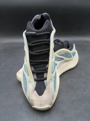 Adidas Yeezy 700 V3 Kyanite Size 8.5