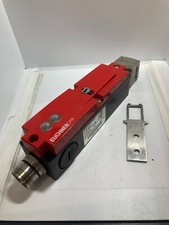 EUCHNER STA3A-2131A024L024RC18 SAFETY SWITCH PLUG CONN 15AC 4A 50V 24VAC/DC