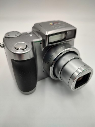 KODAK EASYSHARE Z700 4.0MP 5X Zoom Digital Camera Tested w/ 2 GB SD Card & Case - Picture 8 of 9