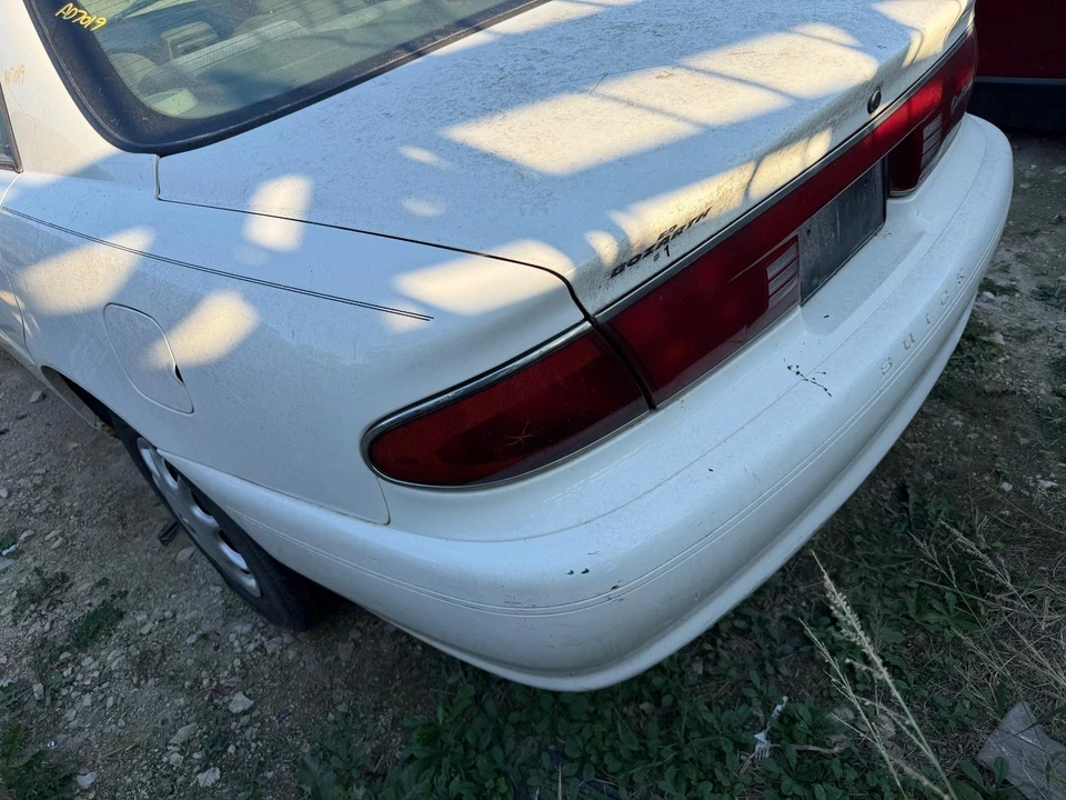 Used Air Cleaner Assembly fits: 2003 Buick Century 3.1 Grade A - Image 3 of 4