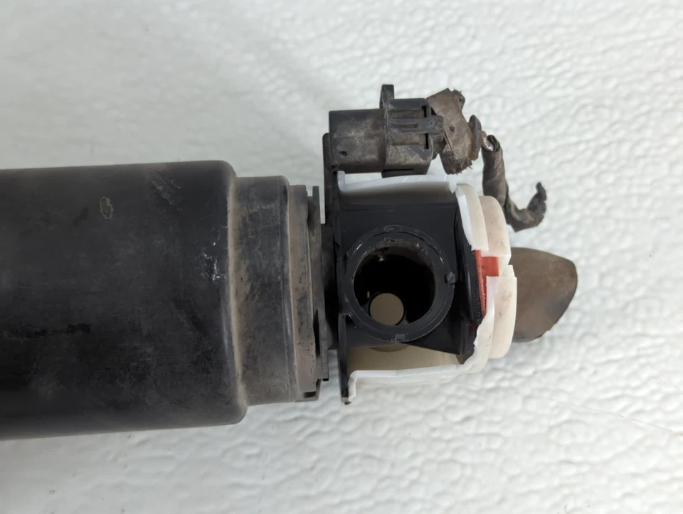 Dodge Grand Caravan 2012 bote de carbón de vapor de combustible LTWYG Foto 3 de 4