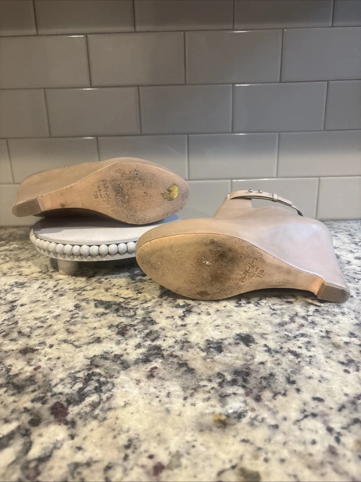 Elizabeth and James Peri 坡跟女式 7.5 皮革楔形靴棕褐色 — 第 3/4 张图片