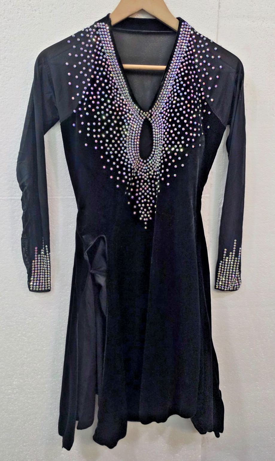 Latin Performance Dancing Dress Dancewear Women's V Neck Black SZ: Large