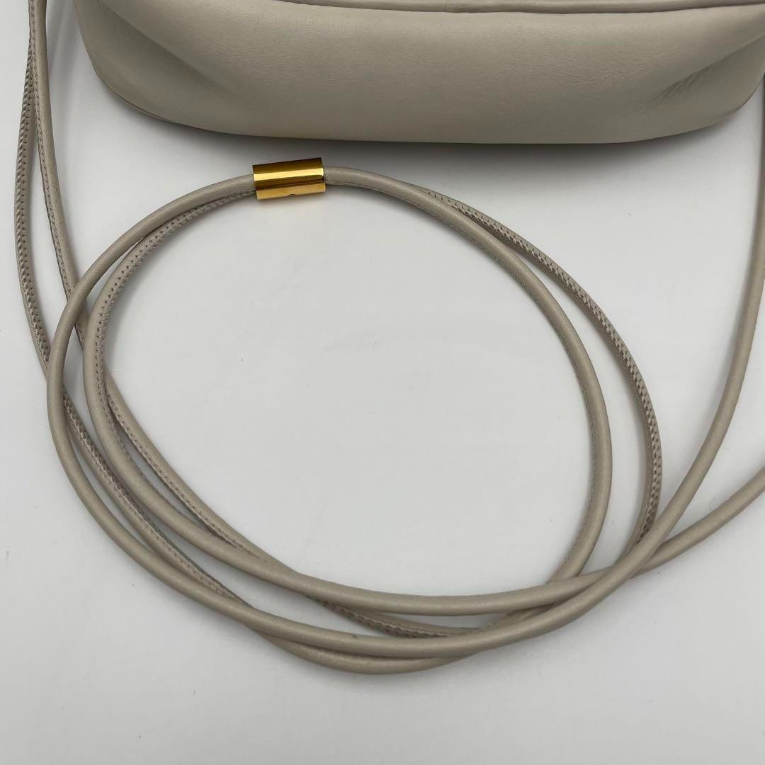 Borsa a tracolla trapuntata Saint Laurent bianca