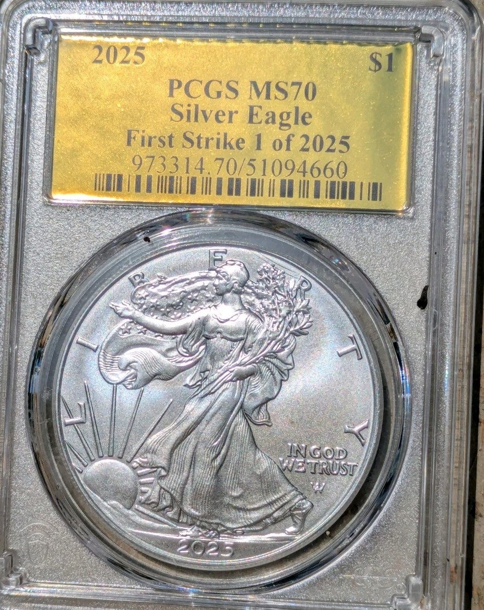 2025年　メイプル銀貨　first strike 2025 First Strike MS69 99.9% Eagle Silver Dollar Coin