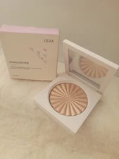 OFRA Highlighter with Mirror - Glowing Finish Shade Blissful