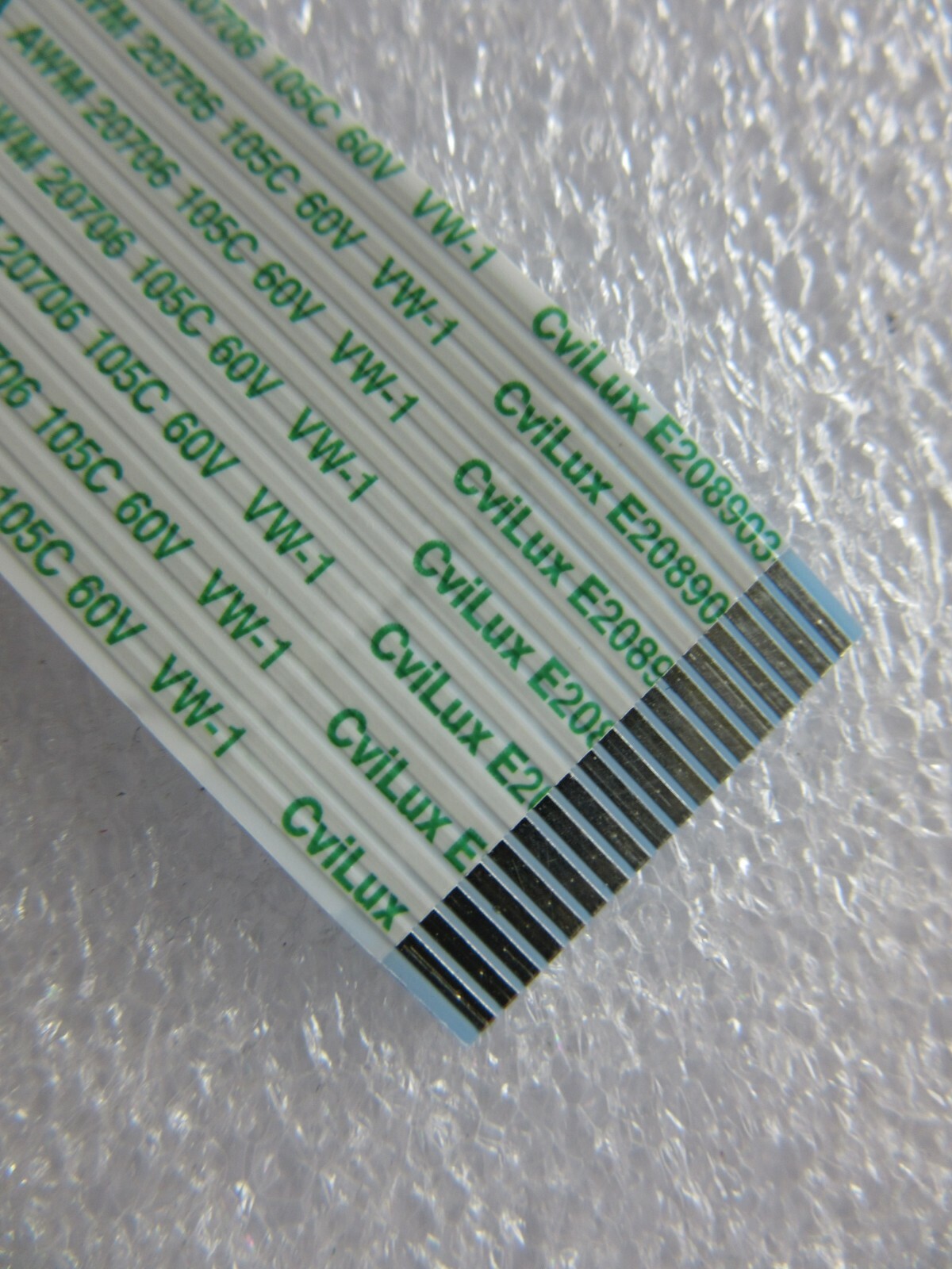 25 Pins width 2.6cm Length 20cm different side CviLux E208903-5