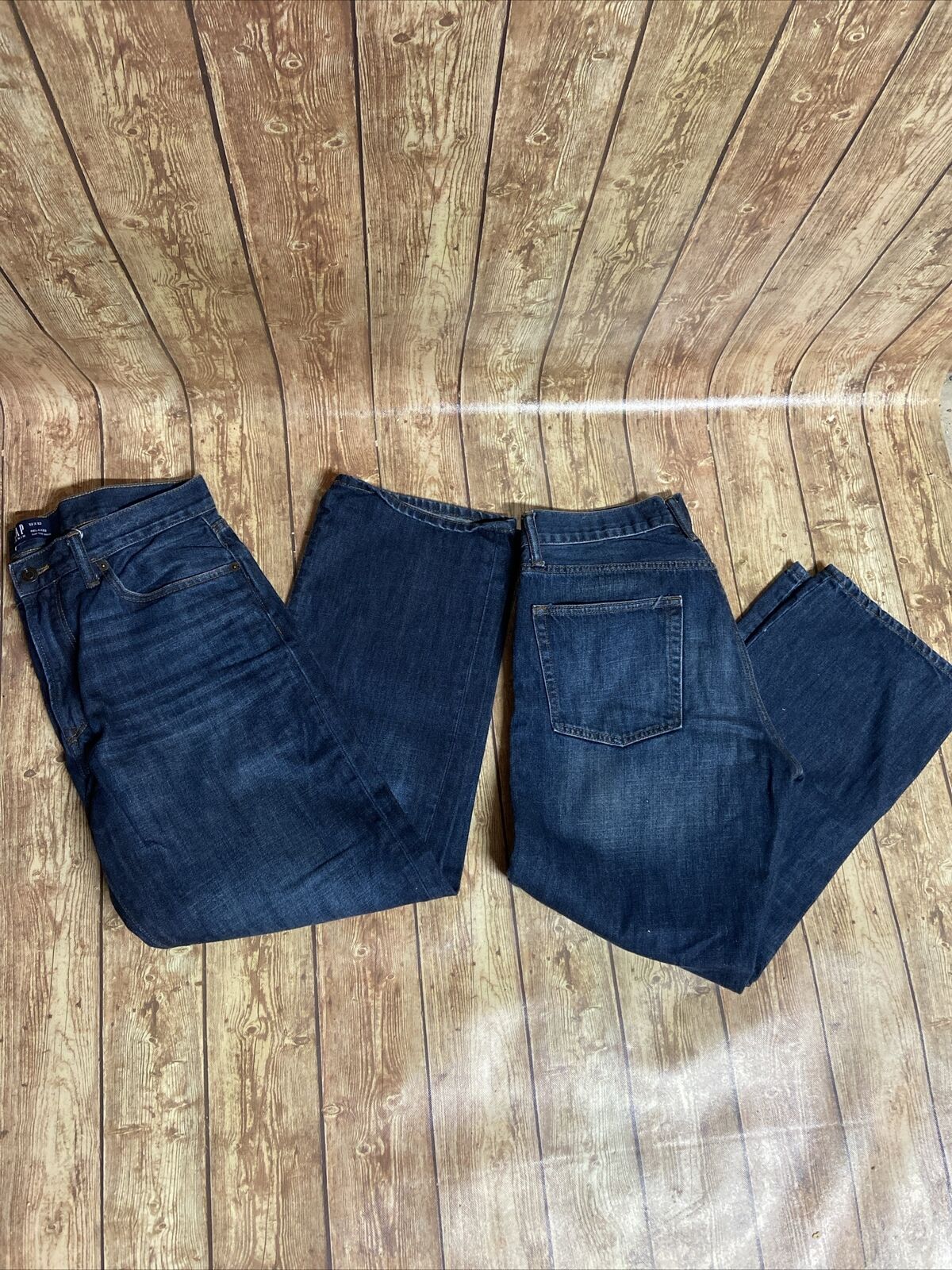 Gap Men’s Jeans 32x32 Relaxed Dark Wash Lot Of 2 … - image 1