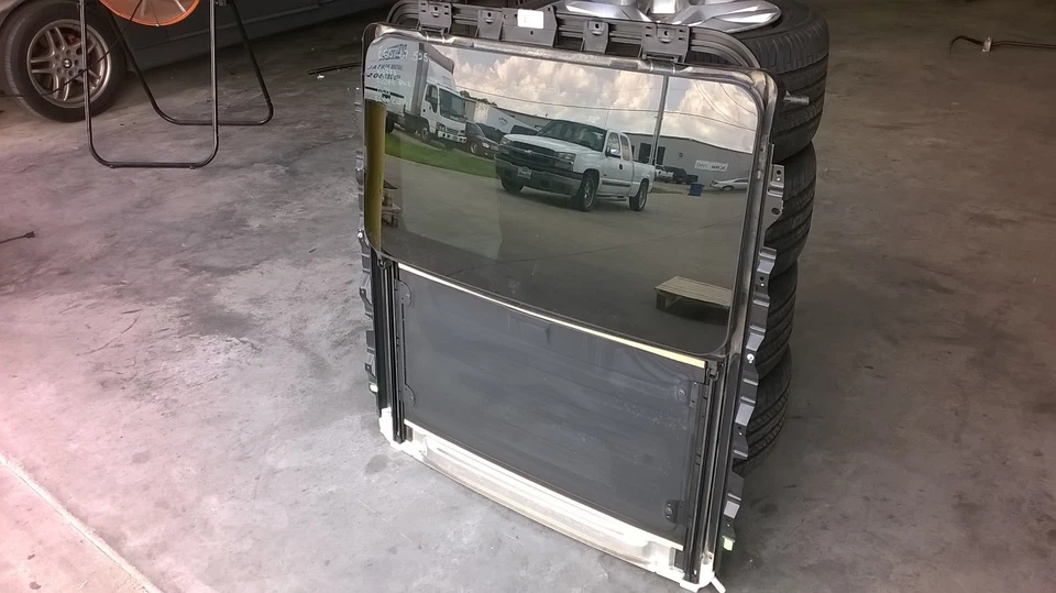 BMW E60 SERIE 5 SEDÁN INCLINABLE DESLIZANTE TECHO CORREDIZO MARCO DE CRISTAL COMPLETO OEM 54137033544 Foto 2 de 4