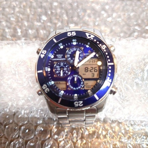 Citizen C300 World Time Digital Anatomy Chronograph color Navy C300-T003389 - Picture 3 of 18