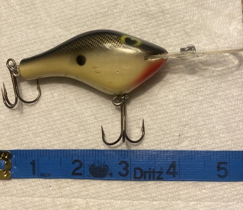 Vtg Poes Cedar Wood Black Chartreuse Silver Scale 5” crankbait lure