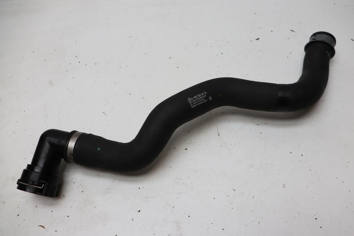 Mercedes Benz ML350 BlueTEC W166 Upper Radiator Coolant Hose 