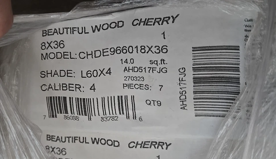 Azulejo de pared/piso de porcelana Florida Wood Cherry 8" x 36" estuche 14 190 pies cuadrados (48C) Foto 3 de 4