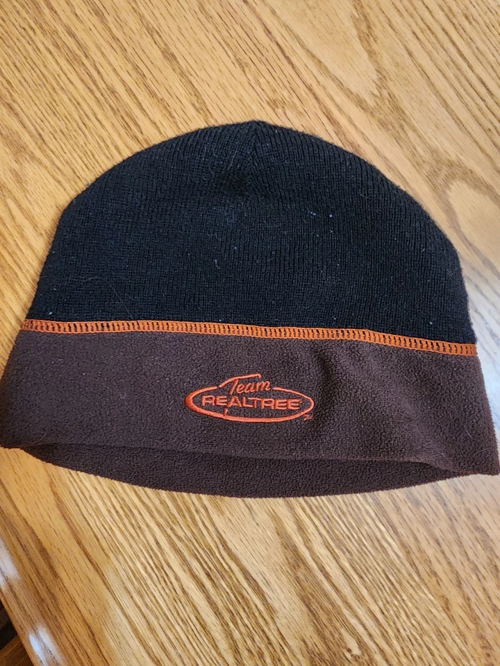 Realtree Camo Bass Pro Shop Youth Medium Beanie Hat Hunting Fishing Reversible - Image 4 of 4