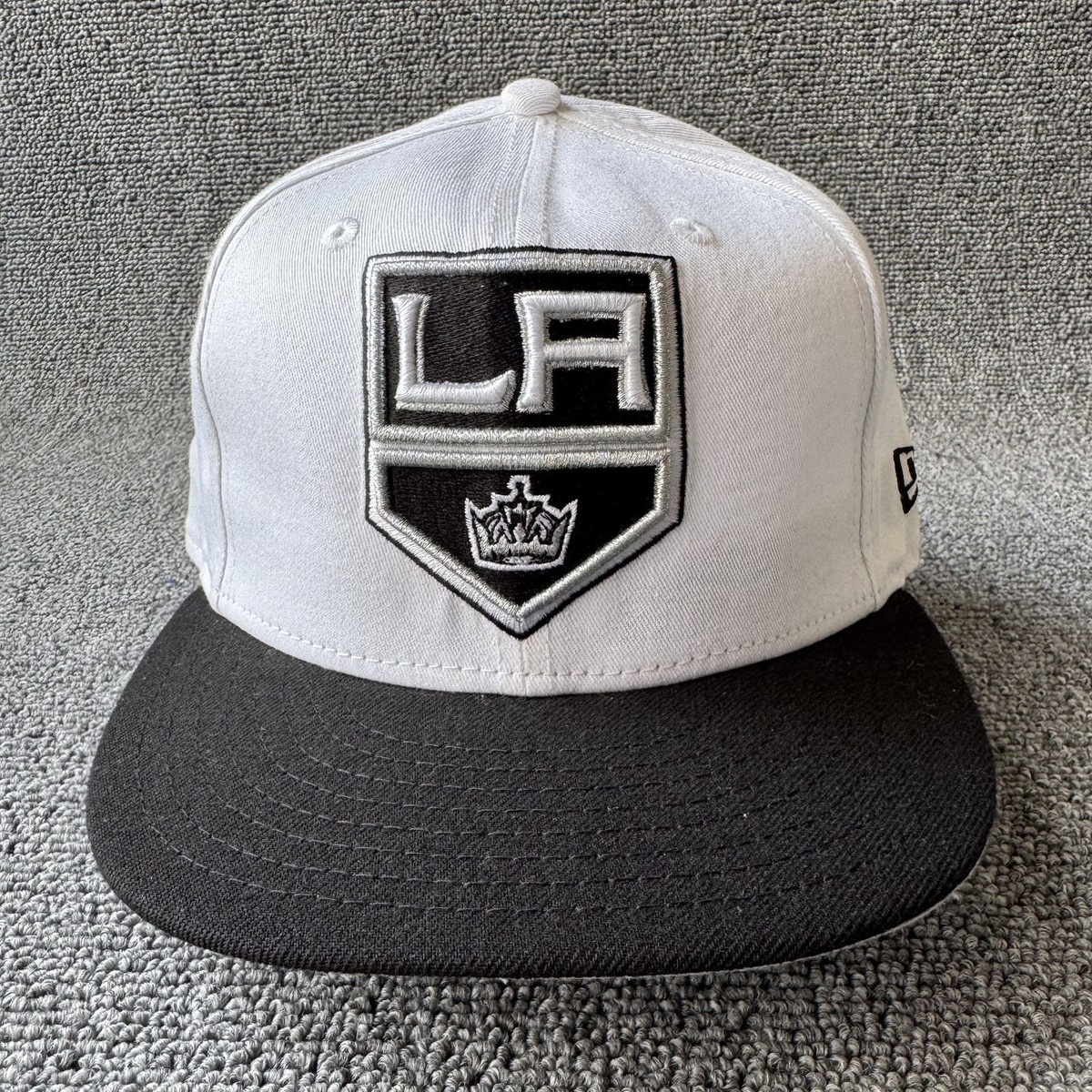 New Era LA Kings 59FIFTY Fitted Hat White Black 7 1 8 NHL