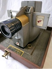 TDC Vivid Selectron Semimatic Slide Projector Syreamliner 500 Bell  Howell Co