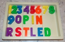 Fisher-Price Tray 10 Magnetic Numbers  8 Letters for Play Family School / Desk