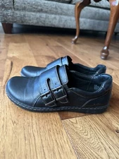 Women’s B.O.C. Black Buckle Leather Clogs Size 7