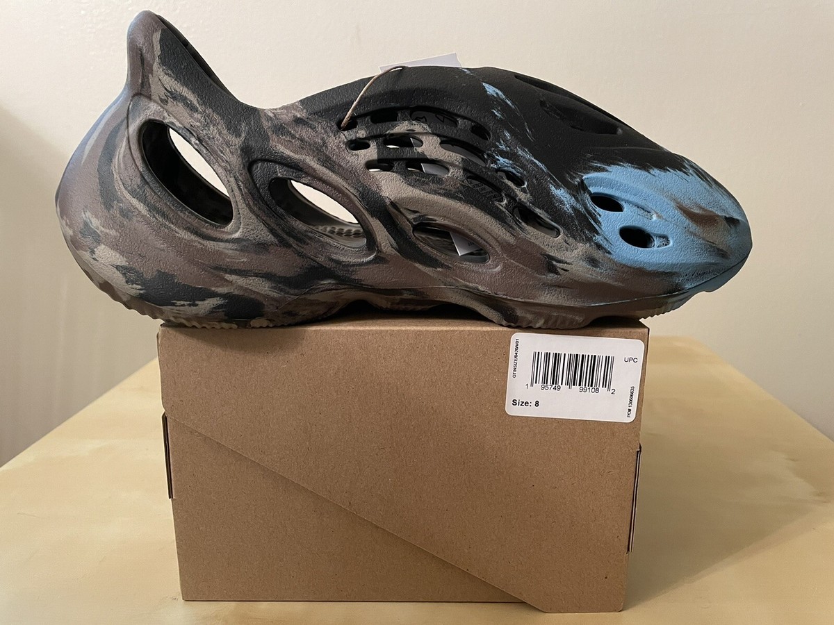 yeezy foam runner size 8